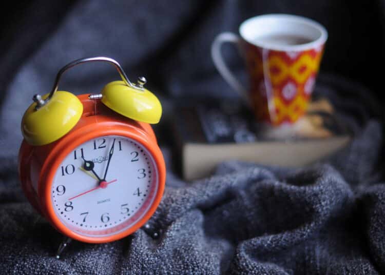 photo réveil et café coaching pour études supérieures