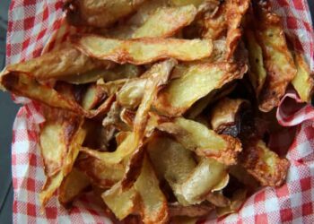 Chips d'épluchures de pomme de terre