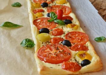 Quiche Aux Tomates Et au Mozzarella
