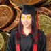 comment économiser argent étudiant fille dollars dans les yeux