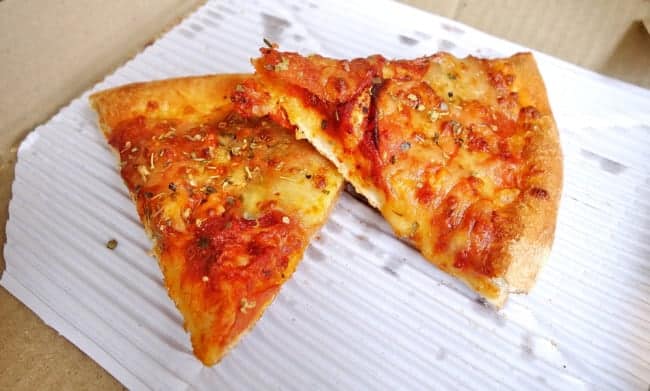 Une nutritionniste affirme que le fait de manger de la pizza pour le petit-dej’ n’est pas si terrible