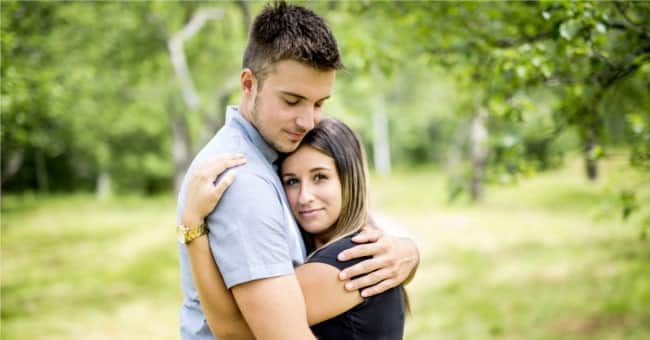 Une étude a prouvé que les mariages entre un homme grand et une petite femme sont les plus heureux