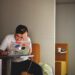 jeune étudiant stressé angoisse avant un examen