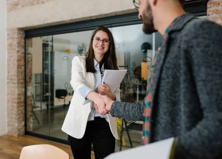 Comment se préparer à un premier entretien ?