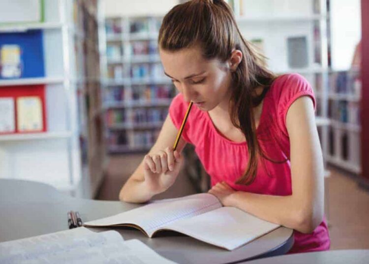 Clichés sur les étudiants qui réussissent