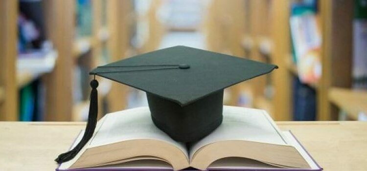 Docteurs honoris causa : c’est quoi au juste ?