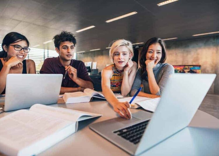 Étudier en groupe : les avantages