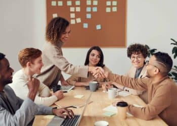Mêler 1er job & engagement social, c’est possible !