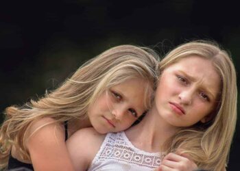 2 filles blondes preuves soeur diable