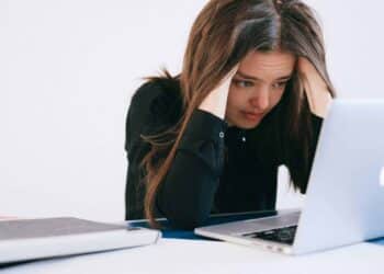 Examens en visio-conférence : comment gérer le stress ?