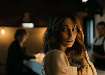 fille stressée bar premier rendez vous