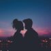 deux personnes amoureux oublier son premier amour