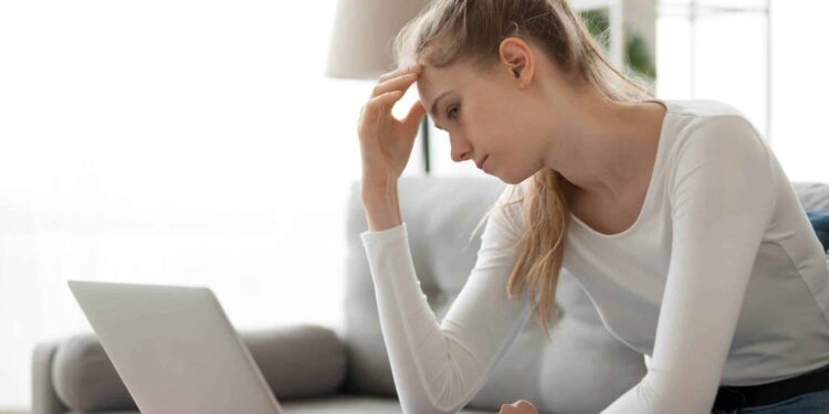 fille stressée trouve pas ma voie