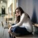 pexels-Andrea-Piacquadio- jeune fille stressée le jour de l'examen