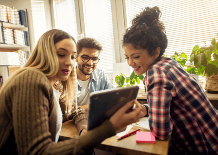 Campagne vidéo d’entraide pour le blocus et les examens.