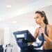 pexels-Andrea-Piacquadio-etudiante-qui-fait-du-sport