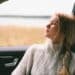 pexels anastasia shuraeva - etudiante qui reflechit oublier quelqu'un en periode covid