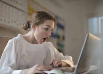 pexels-andrea-piacquadio-Les phobies les plus improbables