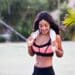 pexels-nathan-cowley- etudiante qui fait du sport