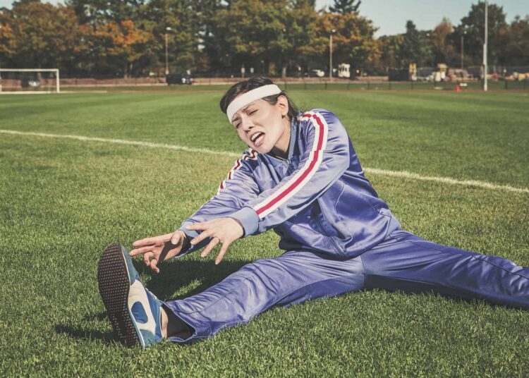 pixabay - rayan mcguire - etudiant qui s'etire Les GIFs quand tu commences le sport