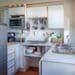pexels-jean-van-der-meulen-petite cuisine avec frigo - checklists aliments à avoir dans le frigo du kot
