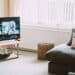 pexels-lisa-fotios-television et canapé - Les séries en fonction des signes astro