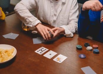 pexels-ron-lach-jeux a boire top 5 des jeux à boire en soirée