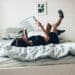 unsplash-nicole-wolf - jeune femme lit - 7 situations que t'as déjà vécues si tu vis en kot