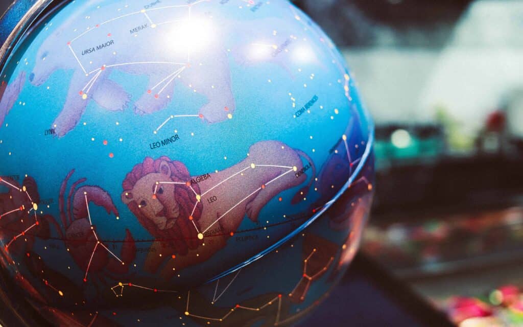 unsplash - nastya-dulhiier-astrologie - 5 conseils pour mieux comprendre l'astrologie