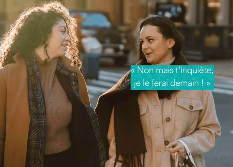 pexels-tim-douglas- deux filles qui rigoles - 10 proverbes des étudiants les plus pourris V2