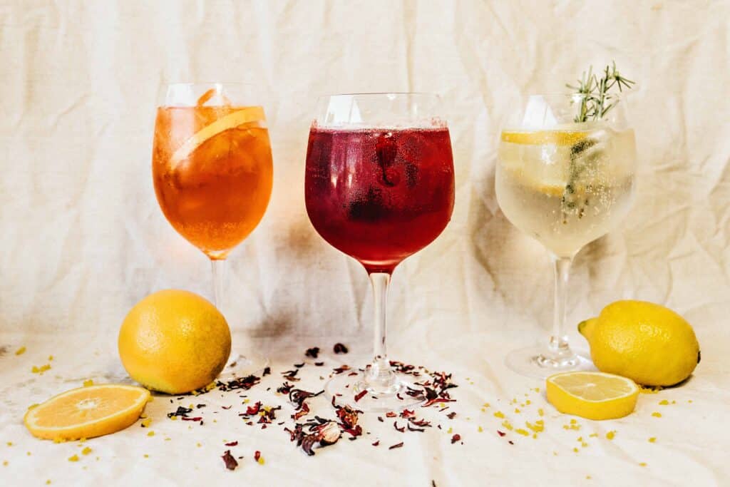 unsplash - jonathan-borba-verres d'alcool - L'alcool que tu es en fonction de ton signe astro
