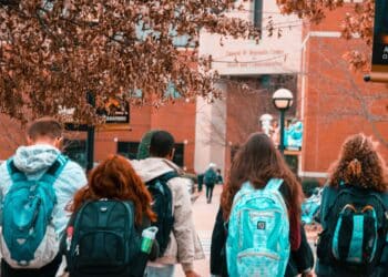 pexels-stanley-morales - étudiants rentrent en cours - 6 memes qui résument bien ta rentrée