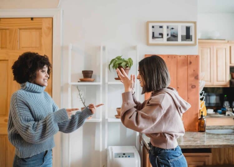 pexels-liza-summer-amies qui se disputent - comment ne plus etre mauvais perdant