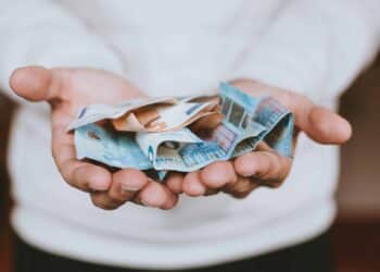 unsplash-christian-dubovan - 6 moments que tu connais si t'es un étudiant avec un petit budget