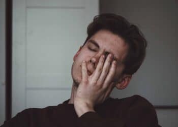 unsplash-adrian-swancar - 5 memes qui résument bien ton état après tes examens