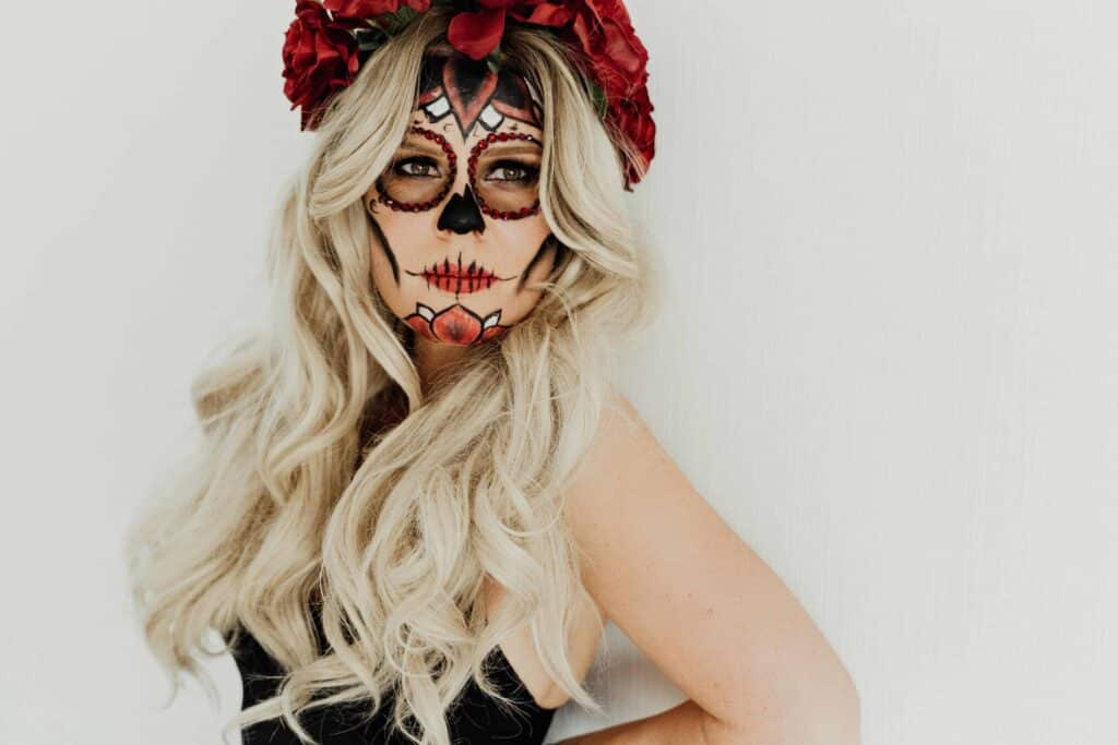 pexels-alesia-kozik-fille déguisée pour le carnaval - Quel déguisement pour une soirée carnaval