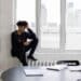 pexels-monstera-fille-etudiant-qui-est-sur-son-telephone-apprendre-en-scrollant-scaled.jpg