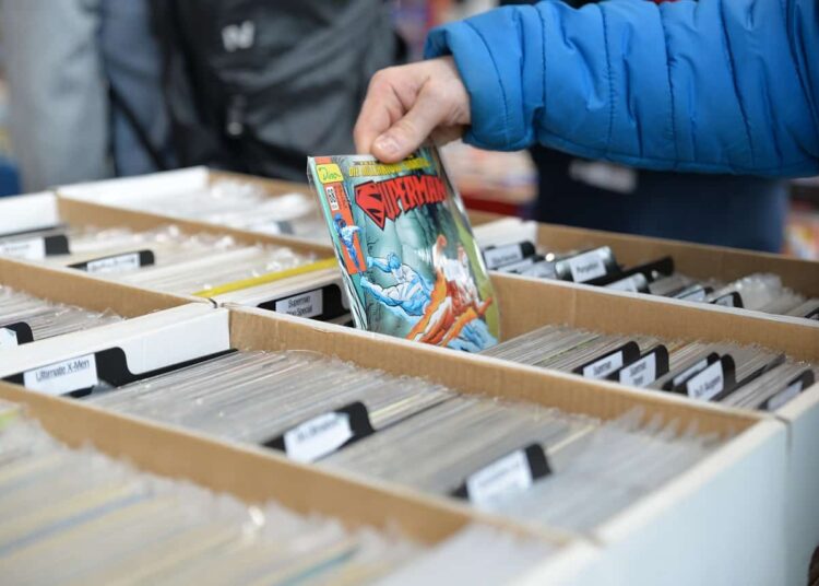 Pixababy - comic con superman - Rencontres d'acteurs et activités à la Comic Con 2022