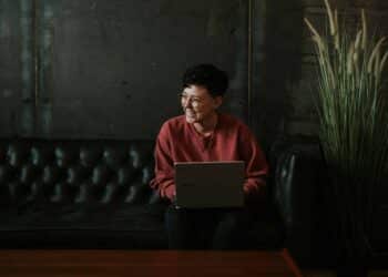 Pourquoi tu devrais créer des memes (avec Kotplanet)