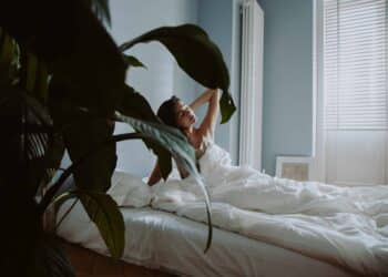 pexels-cottonbro - Si ces 5 memes te parlent, c'est que t'es vraiment pas un lève-tôt
