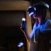 pexels-cottonbro-femmequi joue en VR - la gaming belge s'agrandit 18 millions d'euros de fonds levés !