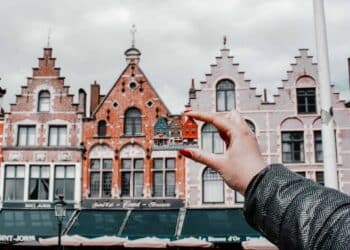 pexels-filippofaccendini-ville de gand - 5 destinations pas loin à faire pendant le pré-blocus