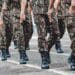 pexels-imprensa-agruban®- hommes qui marchent en groupe - un service militaire pendant la vie étudiante - et pourquoi pas ?