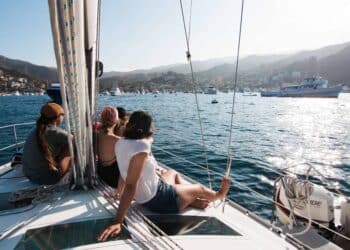 unsplash - luke-bender-étudiants en vacances qui travaillent - Pourquoi travailler au Club Med