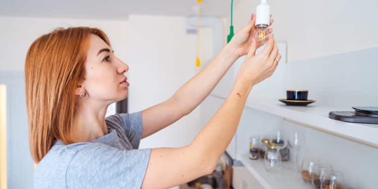 5 astuces indispensables pour réduire ta consommation en électricité