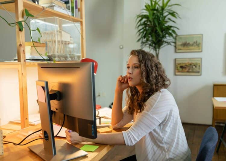 pexels-rodnae-productions-Une formation pour détecter les discriminations et les violences basées sur le genre