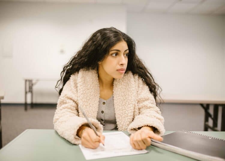 pexels-rodnae-productions - Si tes examens te stressent, ces 5 memes sont pour toi