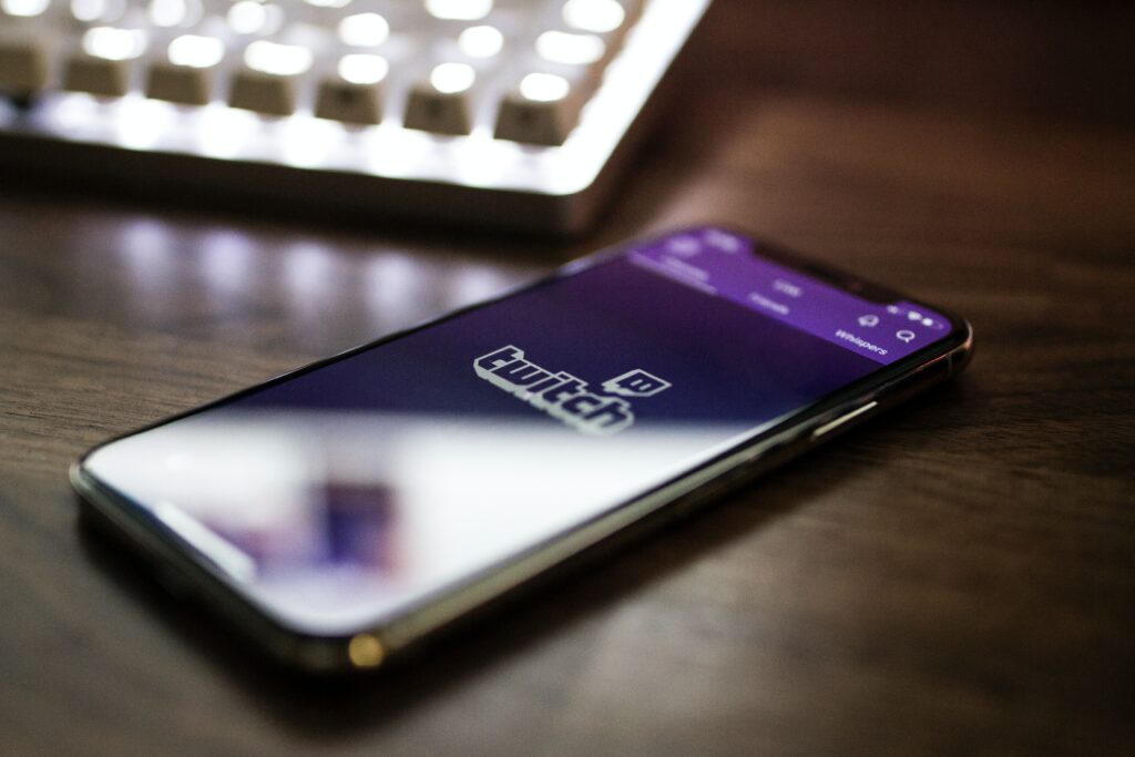 unsplash-caspar-camille-rubin-DrL- quiz qui est ton streamer ta streameuse francophone préféré