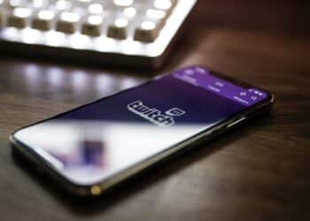 unsplash-caspar-camille-rubin-DrL- quiz qui est ton streamer ta streameuse francophone préféré