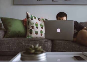unsplash-designecologist - quiz quel genre de séries vas-tu regarder dans ces situations